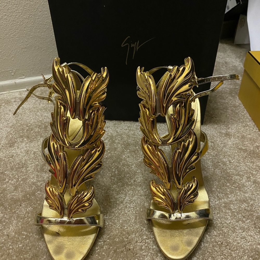 Giuseppe Cruel Summer Heels - Gold